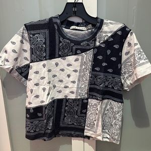 Alice + Olivia Elina Paisley Patchwork Cropped T-Shirt